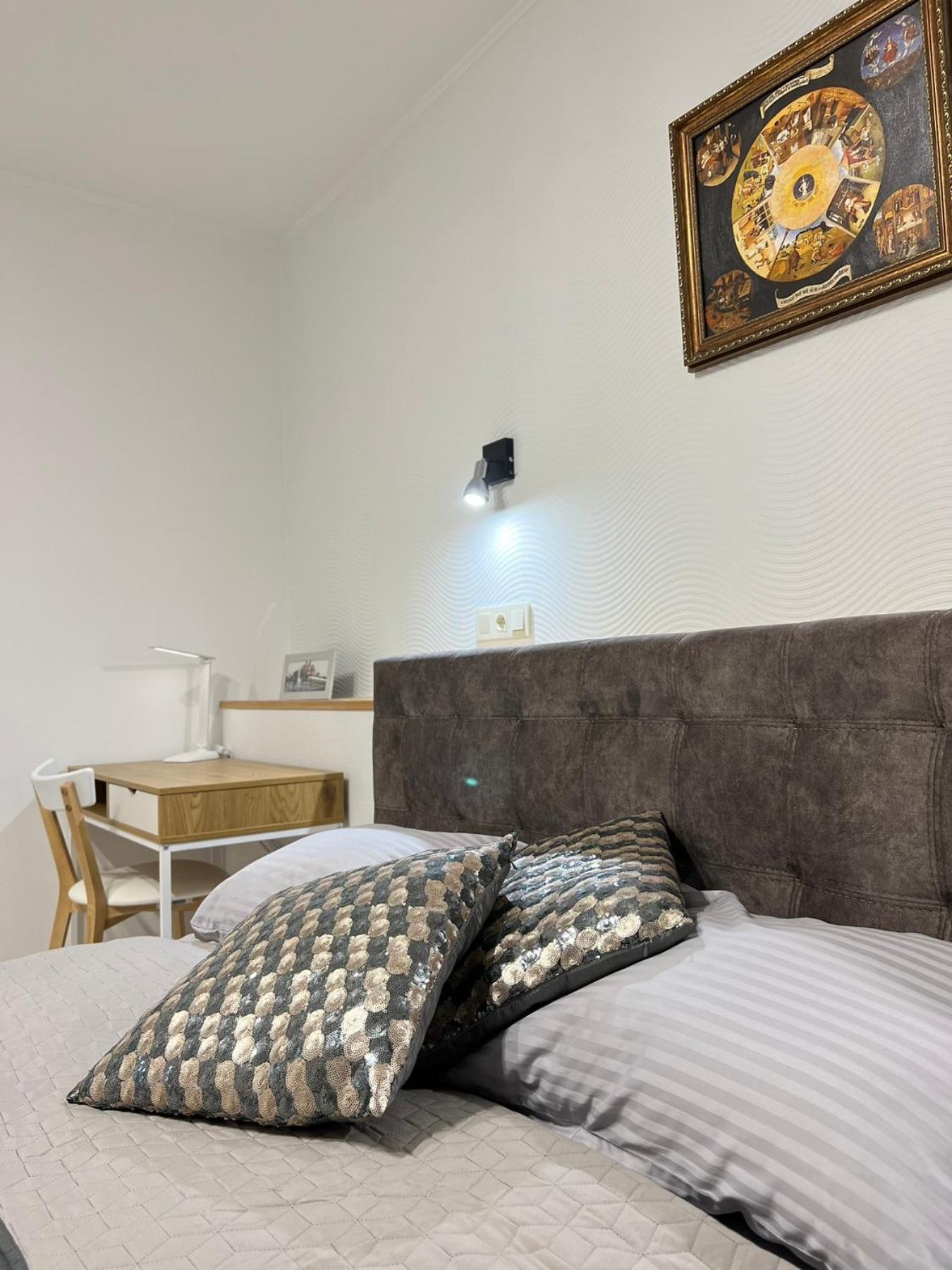 Chernigov City Apartments Na Peremohy Ngoại thất bức ảnh