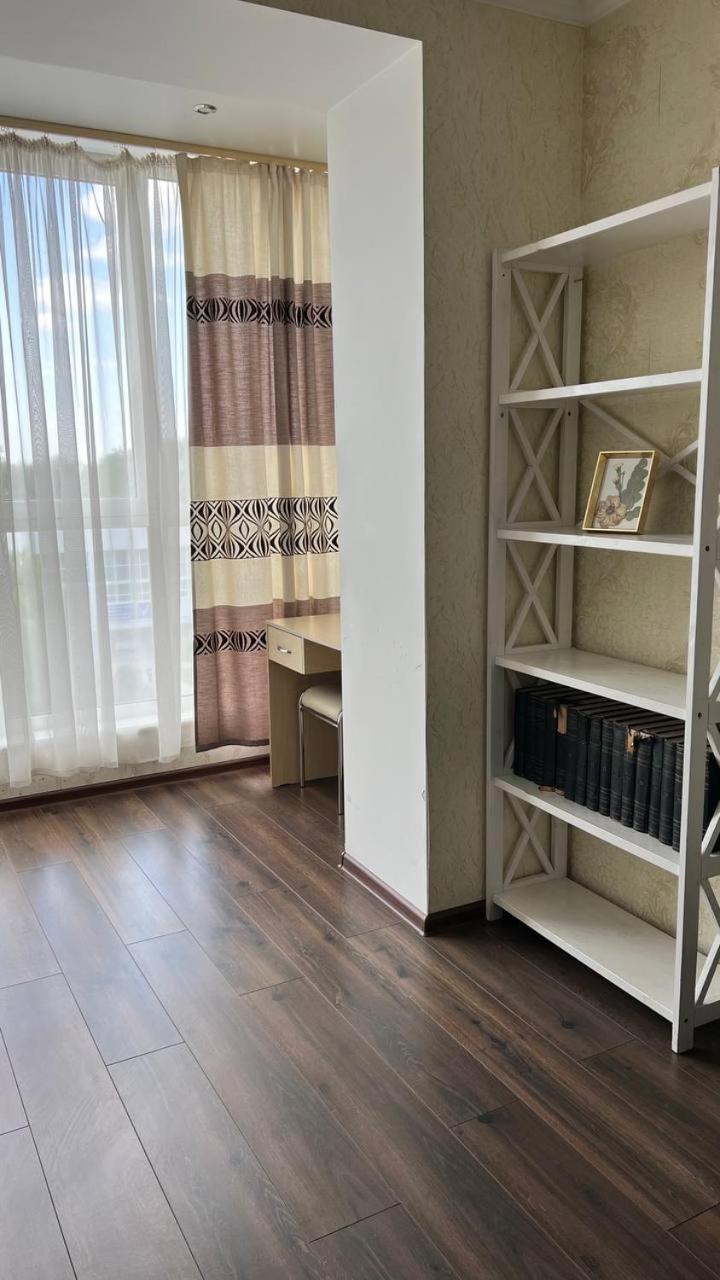 Chernigov City Apartments Na Peremohy Ngoại thất bức ảnh